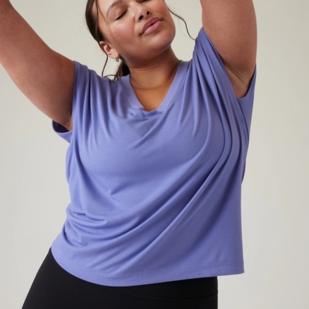 Athleta Explore Tee Adonis Blue V-Neck Split Tie Back Cap Sleeve Top 586522 L